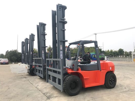 FD70 6m 7 Triplex livres completos de Ton Diesel Forklift Truck With