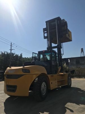 Mastro alto 30 Ton Diesel Forklift Truck For que empilha recipientes pesados