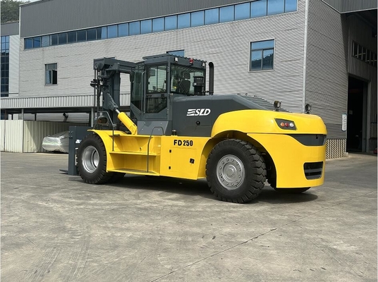 Empilhadeira Top-Container com Motor Yuchai ou CUMMINS e Garfo de 1800mm