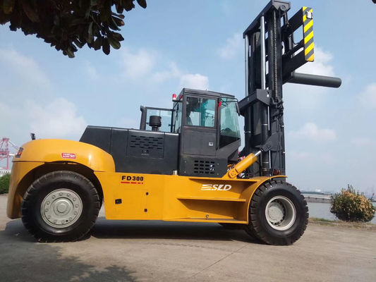 equipamento gigante do mastro FD300 30 Ton Heavy Lift Forklift Truck de 4000mm