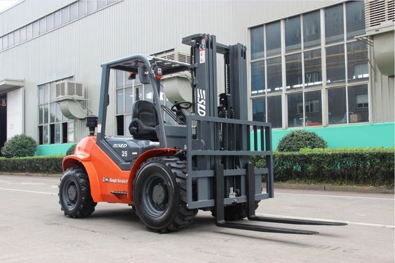 mastro Triplex 5k 2.5t 2,5 Ton Rough Terrain Forklift de 4500mm