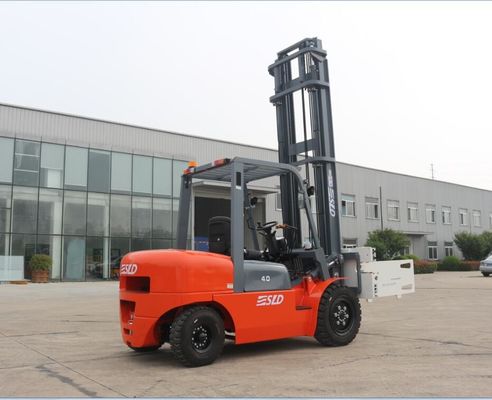 Braçadeira do pacote de FD40 4 Ton Diesel Powered Forklift With
