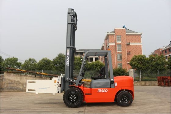 Caminhão de empilhadeira diesel de ISUZU Engine FD40 8k 4t com braçadeira do pacote
