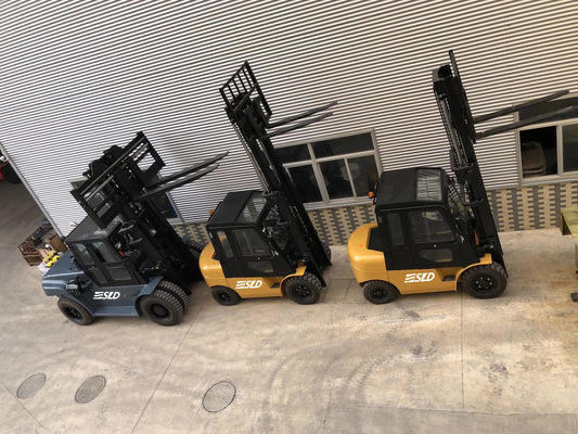 maneira 3 direcionais Ton Diesel Truck do mastro 4 de 6000mm