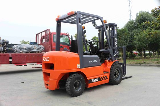 Levante o caminhão de empilhadeira diesel da altura 3000mm com dispositivo catalítico de três maneiras