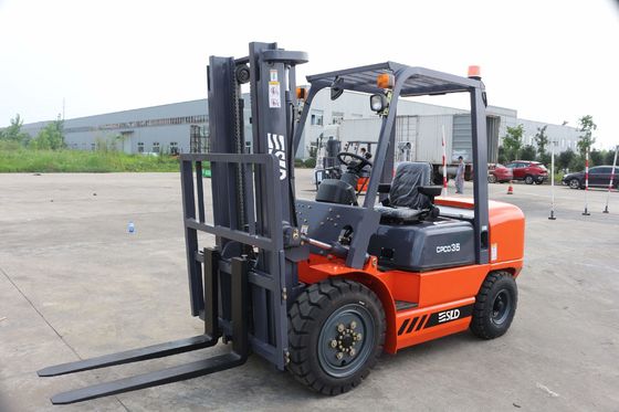 3,5 opinião larga livre do mastro 3m do elevador de Ton Diesel Forklift Two Stage