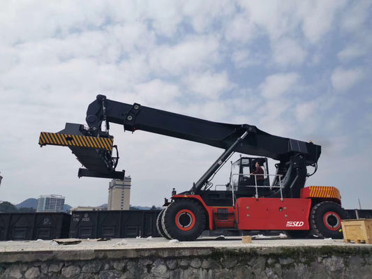 Container Reach Stacker com CUMMINS QSM11-330 Motor Novo Kessler L102 Eixo ZF 5WG261 AUTO