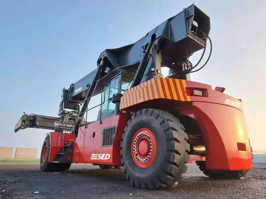 CUMMINS QSM11-330 Estacador de alcance de contêineres motorizados para contêineres ISO 20-40