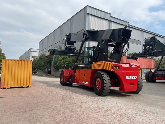 Container vermelho alcançar empilhador Serviço de produto Peso 71400 Kgs descarga